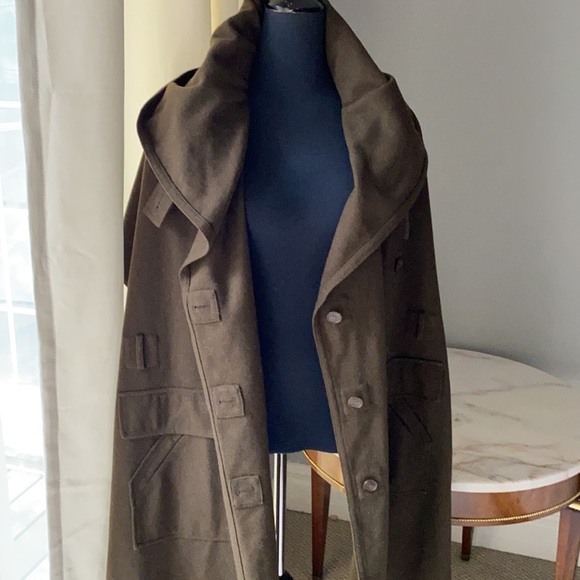MAX AZRIA HOODED CAPE ONE SIZE - Picture 10 of 15